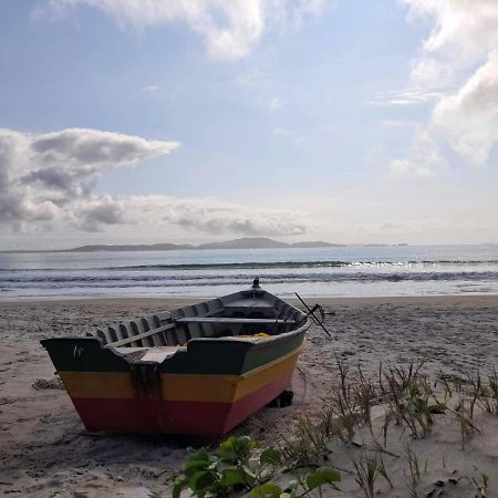 Casarão Pé na Areia Peró Cabo Frio Exterior foto