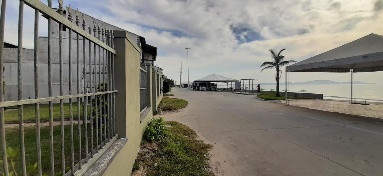 Casarão Pé na Areia Peró Cabo Frio Exterior foto